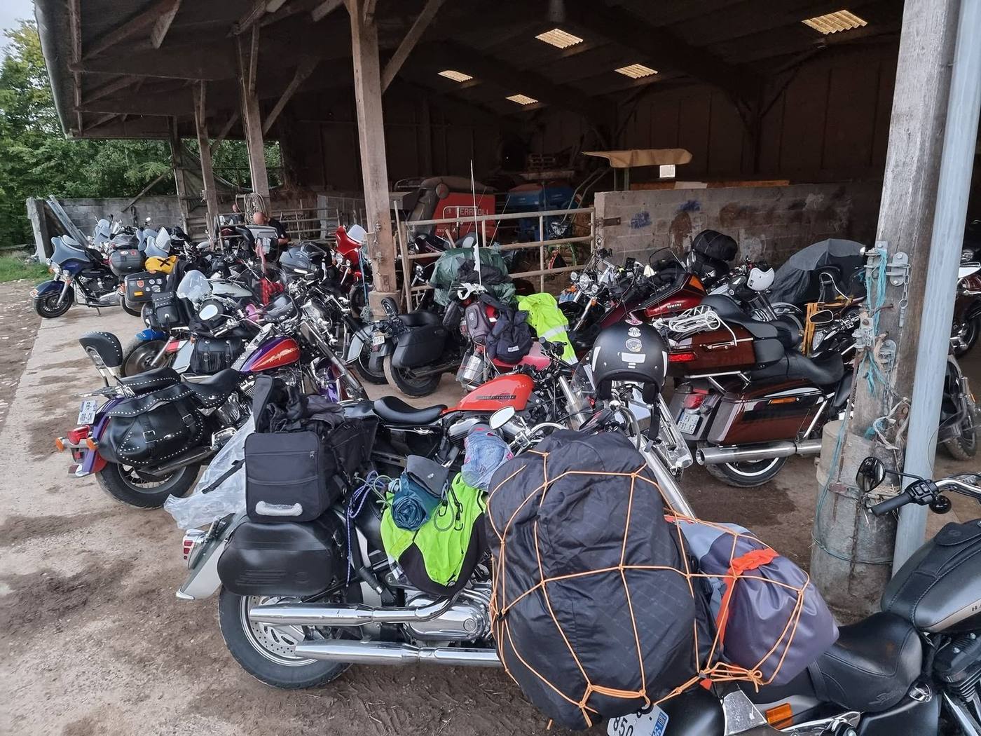 Motos à l'étape